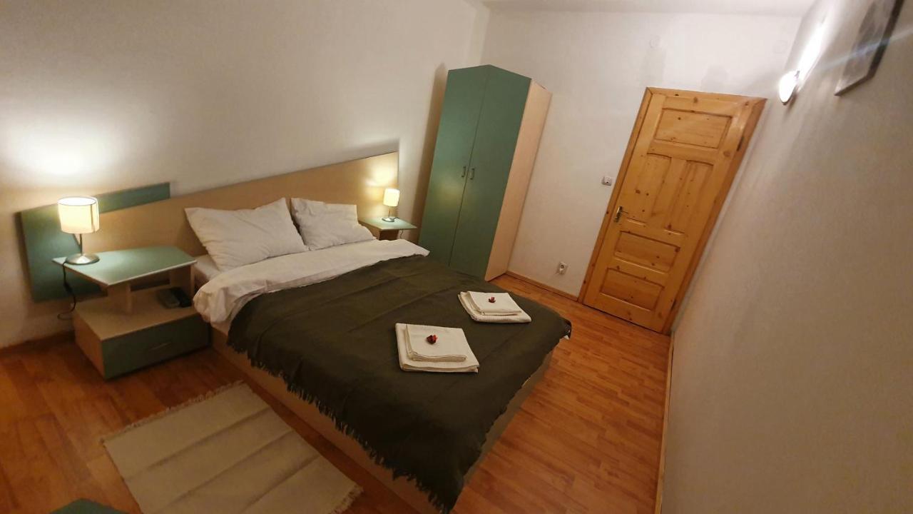 Vila Panselutelor 6 Синая Екстериор снимка