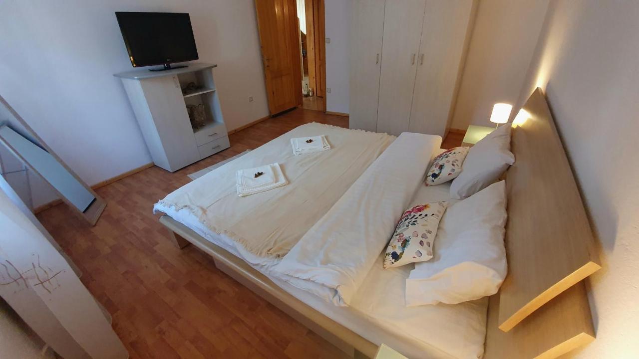 Vila Panselutelor 6 Синая Екстериор снимка