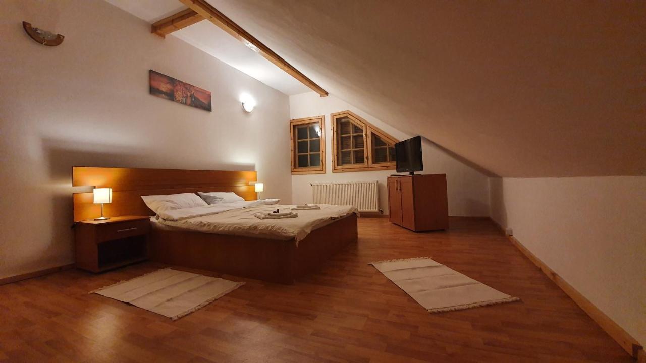 Vila Panselutelor 6 Синая Екстериор снимка