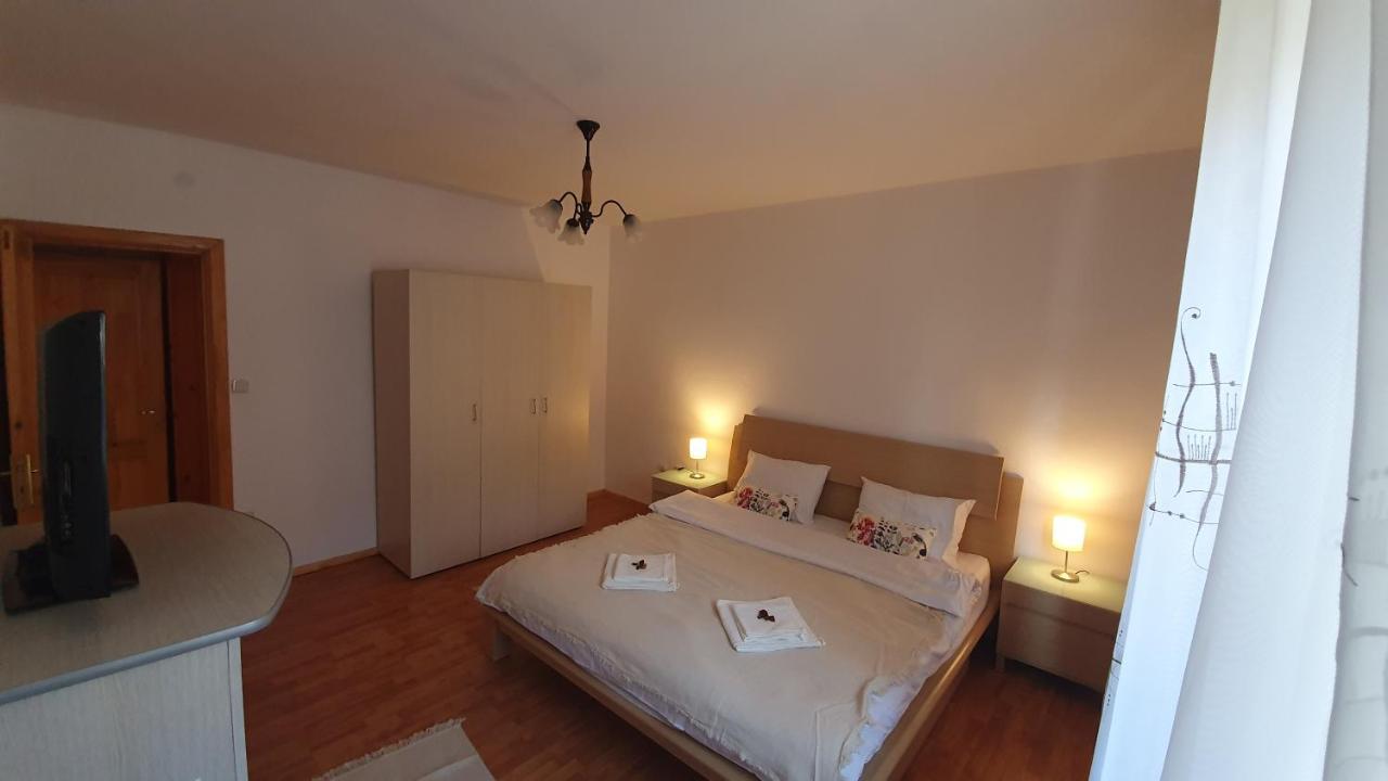 Vila Panselutelor 6 Синая Екстериор снимка