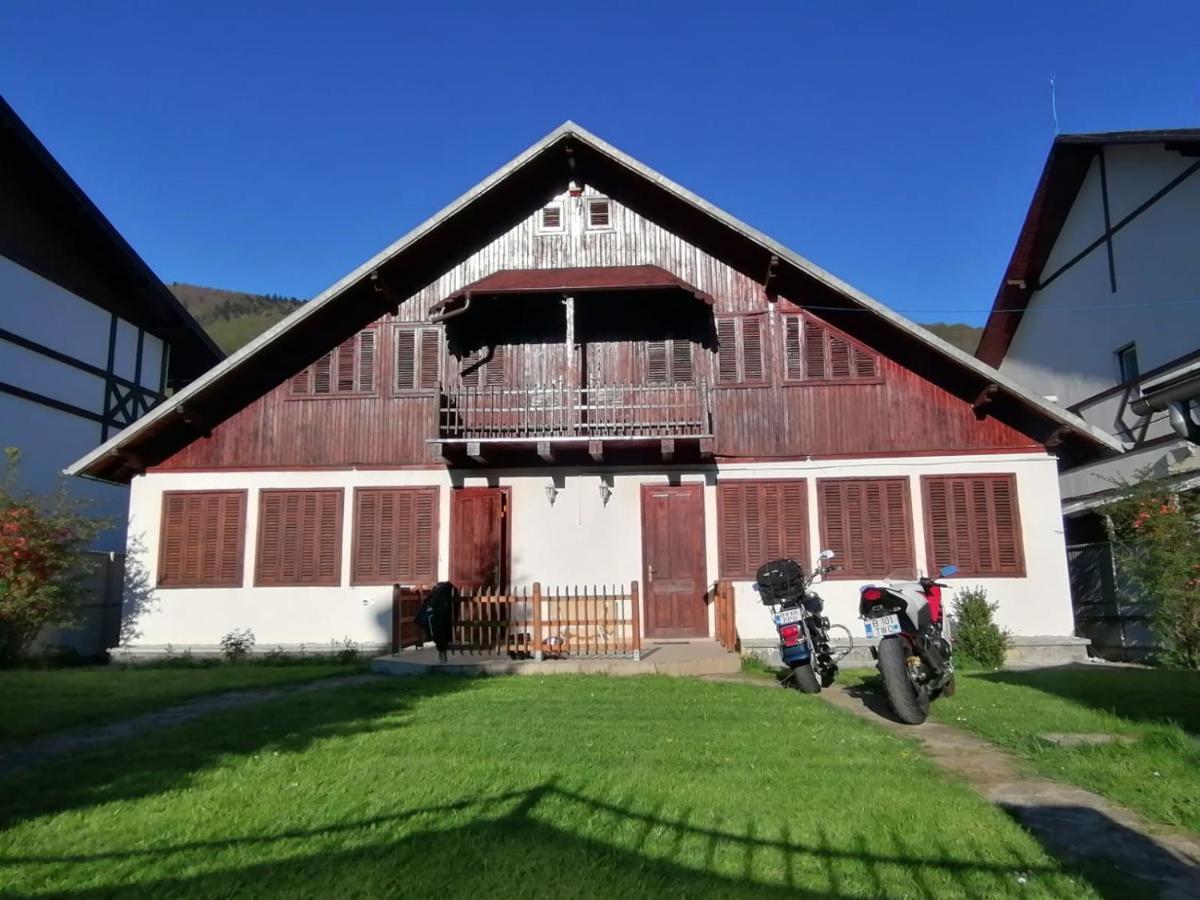 Vila Panselutelor 6 Синая Екстериор снимка